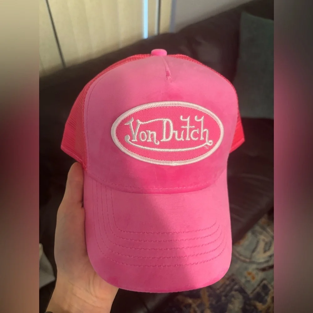 Von Dutch Hot Pink Crush Velvet Trucker New With Tags